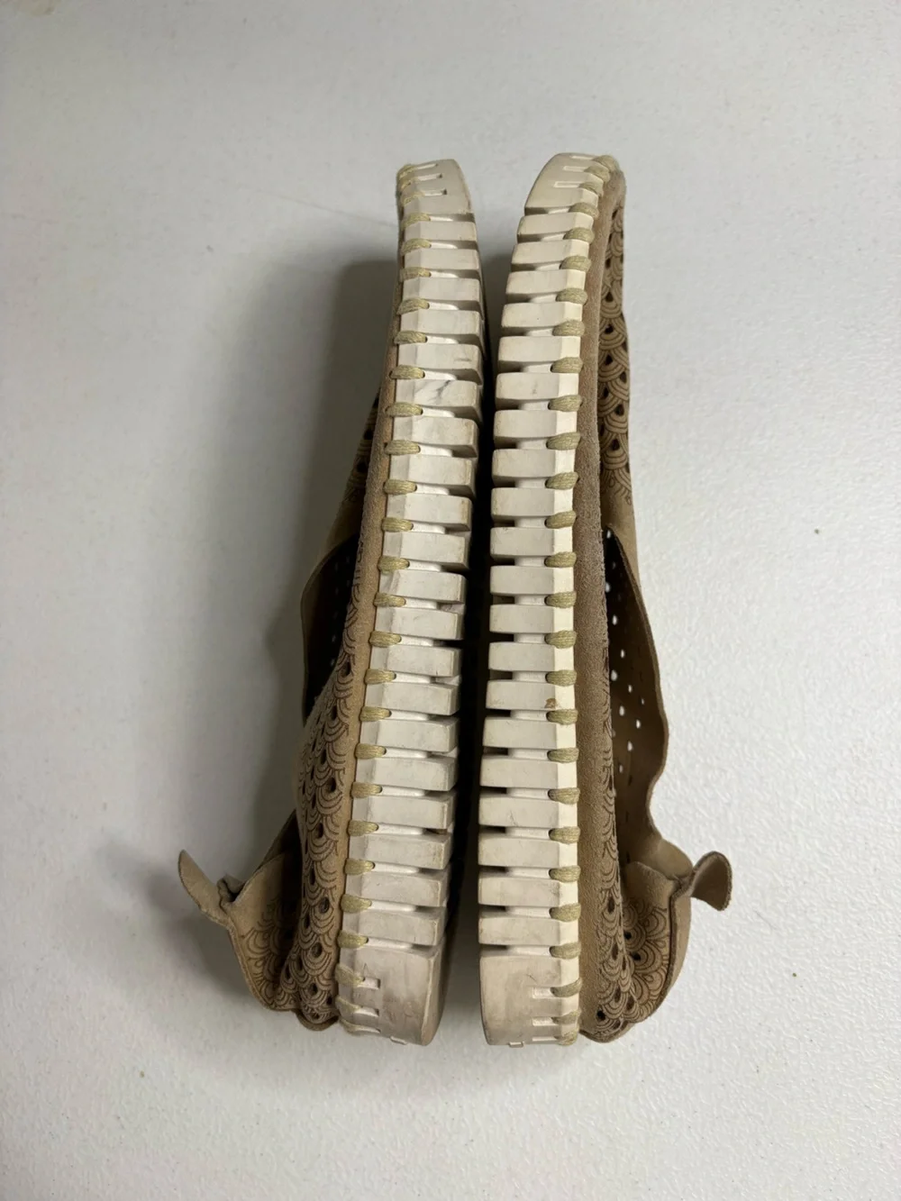 Ilse Jacobsen Tulip 139 Slip On Sneakers Latte Tan Perforated Shoes EU 39